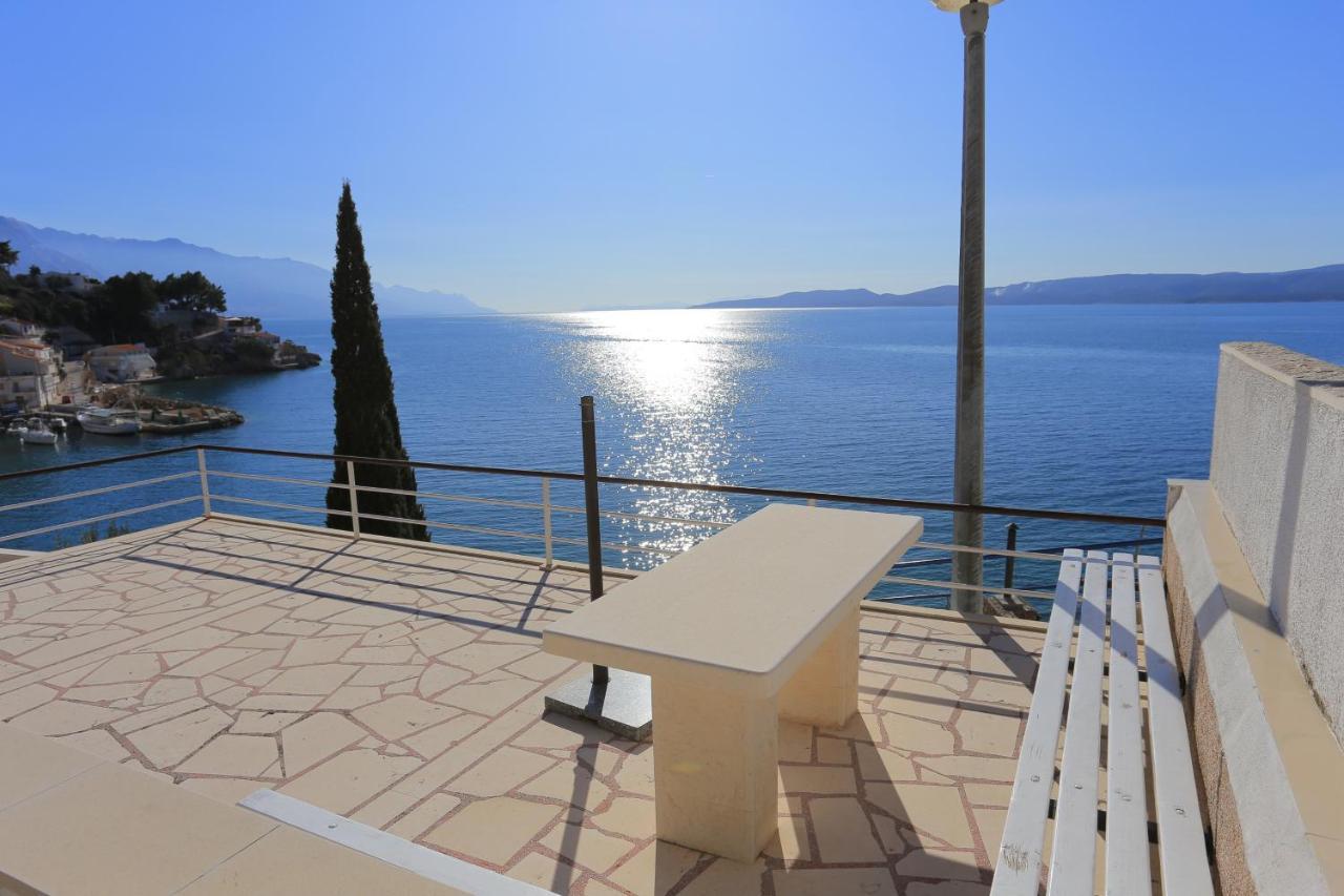 Apartments By The Sea Mimice, Omis - 18149 Bagian luar foto