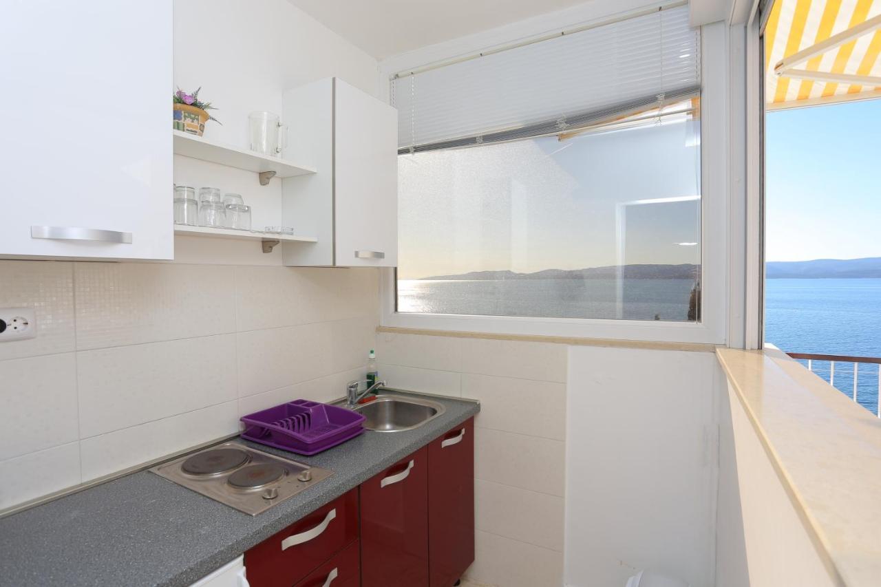 Apartments By The Sea Mimice, Omis - 18149 Bagian luar foto